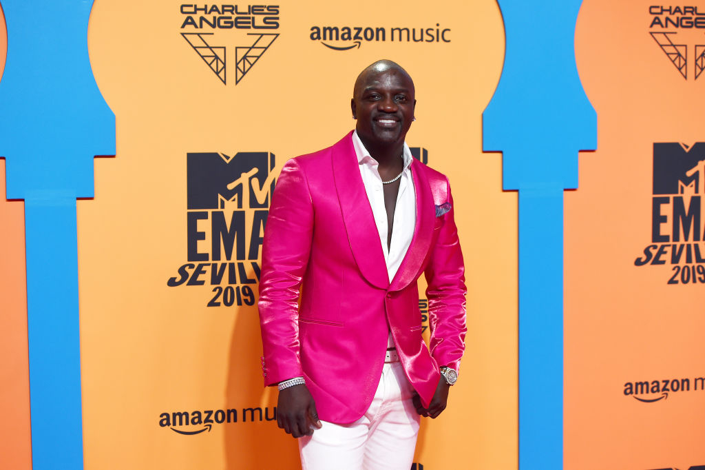 Akon Says R. Kelly Has The Right To Redeem Himself & Make Right By His Victims Following Guilty Verdict
