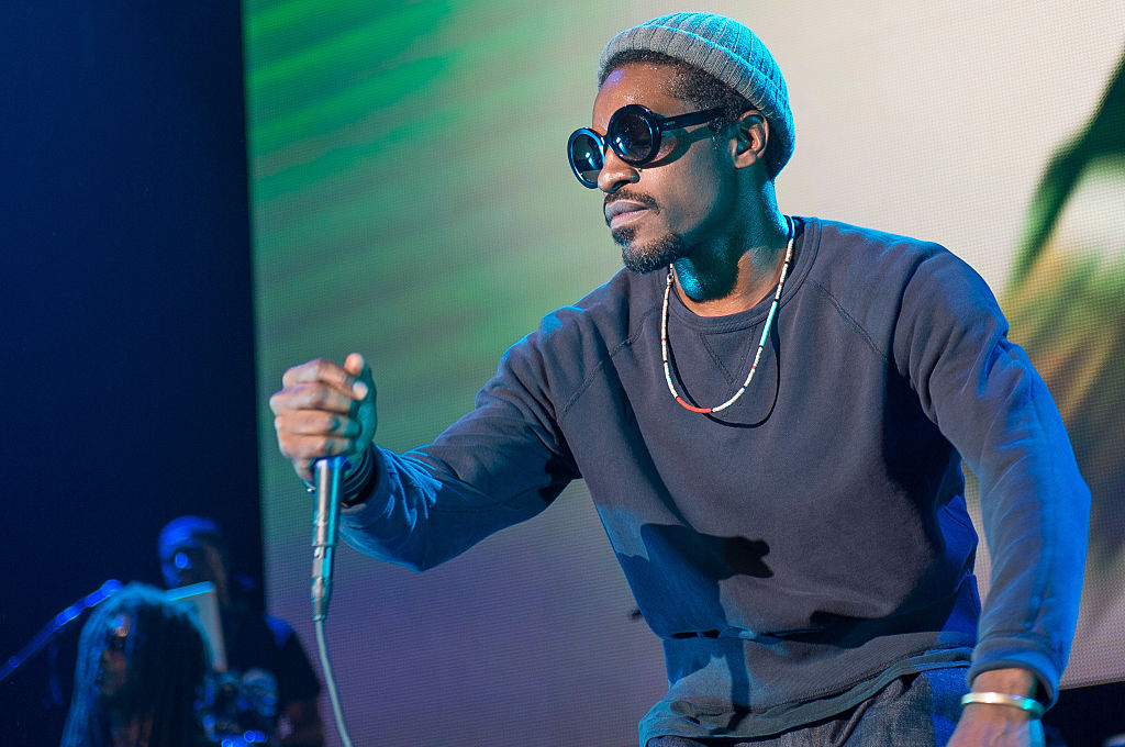 André 3000 Stars In New Super Bowl Ad Alongside Zendaya